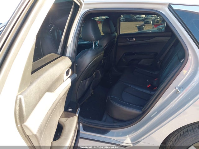 5XXG64J22NG162979 KIA K5 Gt-line