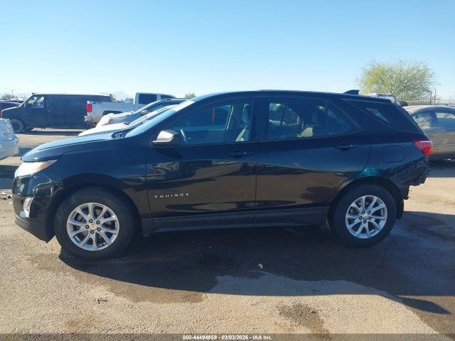 3GNAXHEV1JL393084 Chevrolet EQUINOX LS