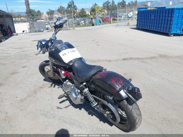 2016 HARLEY-DAVIDSON FXDB 1HD1GXM33GC306789 Photo 2