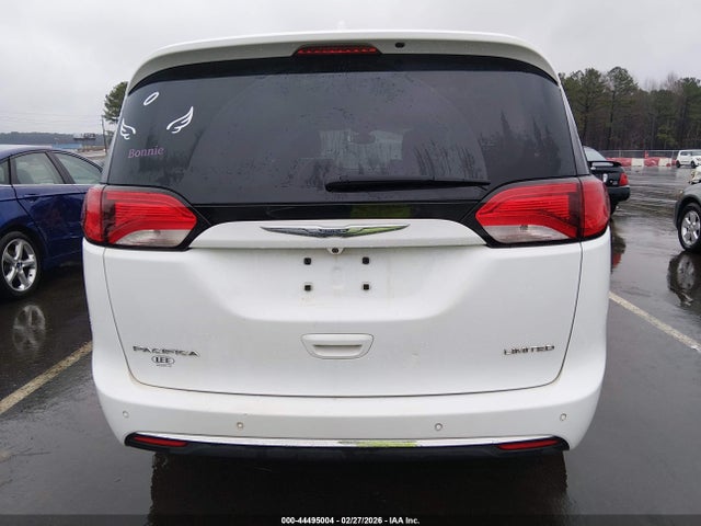 44495004 :رقم المزاد ، 2C4RC1GG8HR544772 vin ، 2017 Chrysler Pacifica Limited مزاد بيع