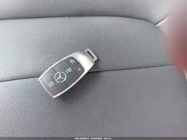 W1N4M4HB8MW140585 Mercedes-Benz Glb 250 4matic