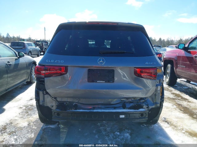 W1N4M4HB8MW140585 Mercedes-Benz Glb 250 4matic