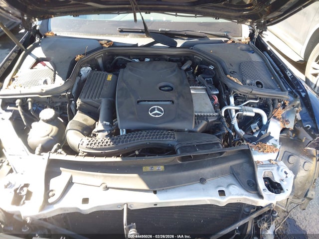 WDDZF4JBXJA434764 Mercedes-Benz E 300