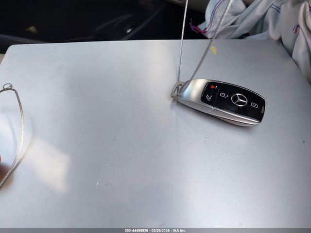 WDDZF4JBXJA434764 Mercedes-Benz E 300