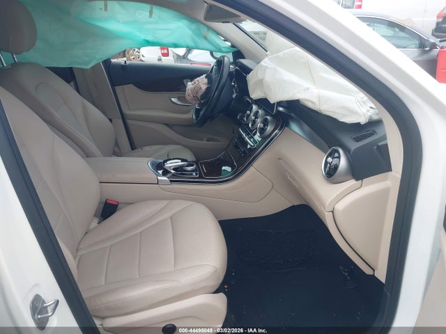 44495048 :رقم المزاد ، WDC0G4JB6GF112998 vin ، 2016 Mercedes-benz Glc 300 مزاد بيع