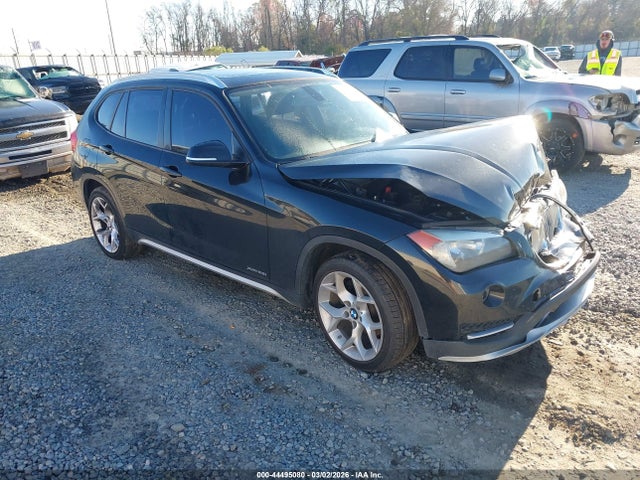 2015 BMW X1 WBAVL1C54FVY34002