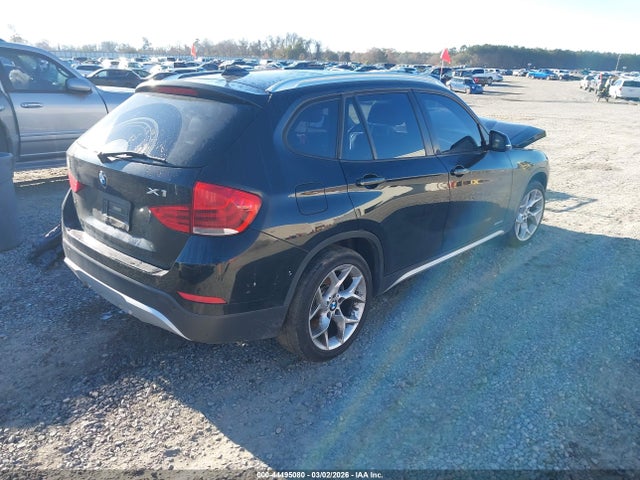 2015 BMW X1 WBAVL1C54FVY34002 Photo 3
