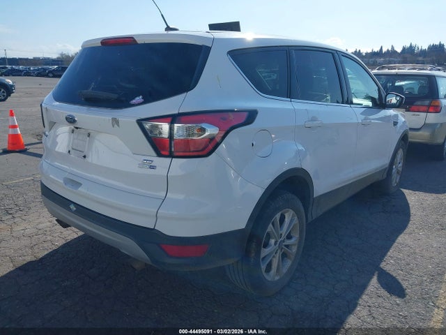 Ford ESCAPE SE 2017 1FMCU9GD5HUB90232 Image 4