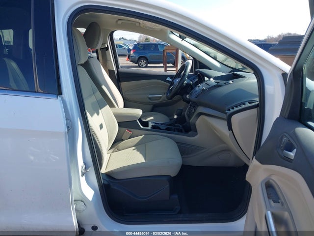 Ford ESCAPE SE 2017 1FMCU9GD5HUB90232 Image 5