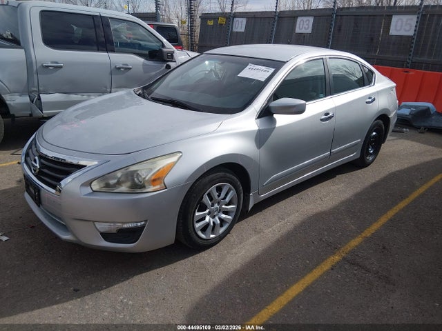 Nissan Altima 2.5 S 2015 1N4AL3AP3FC263928 Image 2