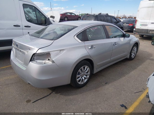 Nissan Altima 2.5 S 2015 1N4AL3AP3FC263928 Image 4