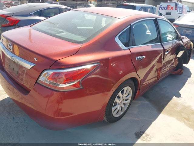 Продажа на аукционе авто 2015 Nissan Altima 2.5 S, vin: 1N4AL3AP1FC186850, номер лота: 44495122