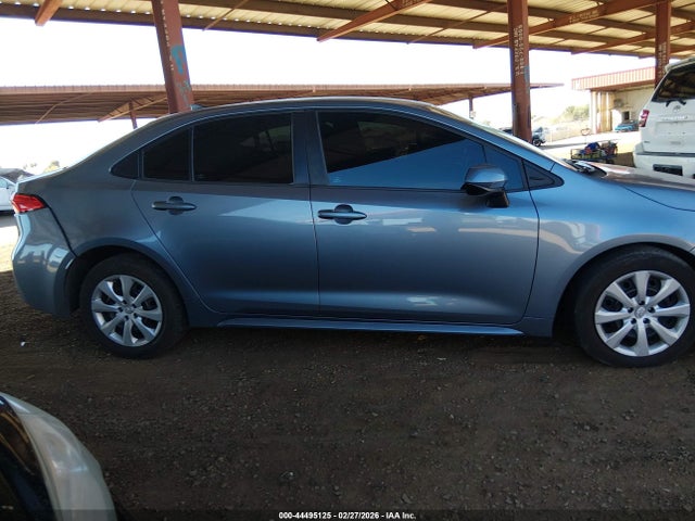 5YFEPMAE1MP233559 Toyota COROLLA LE