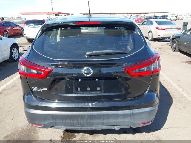JN1BJ1AV3NW344631 Nissan Rogue Sport S Fwd Xtronic Cvt