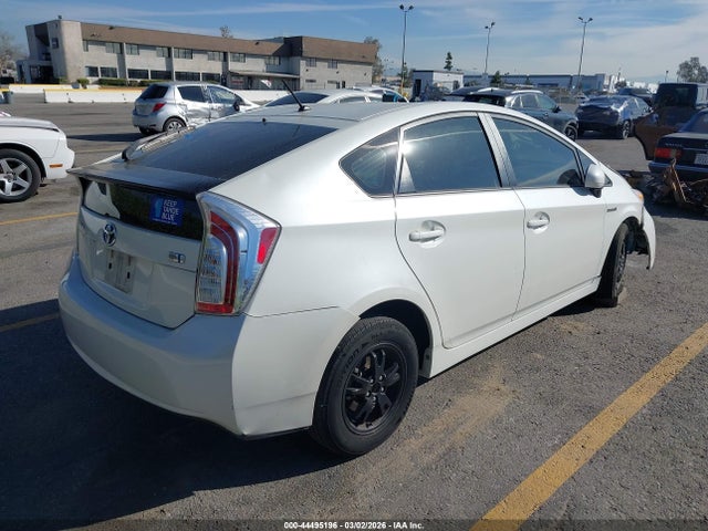 2015 TOYOTA PRIUS JTDKN3DU4F0398606 Photo 3