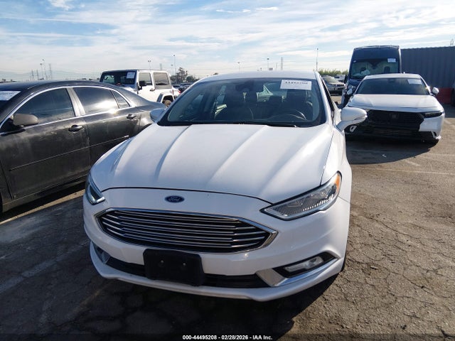 3FA6P0LU0HR409329 Ford Fusion Hybrid Se