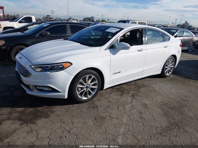 3FA6P0LU0HR409329 Ford Fusion Hybrid Se