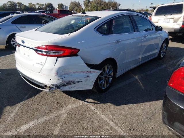 3FA6P0LU0HR409329 Ford Fusion Hybrid Se