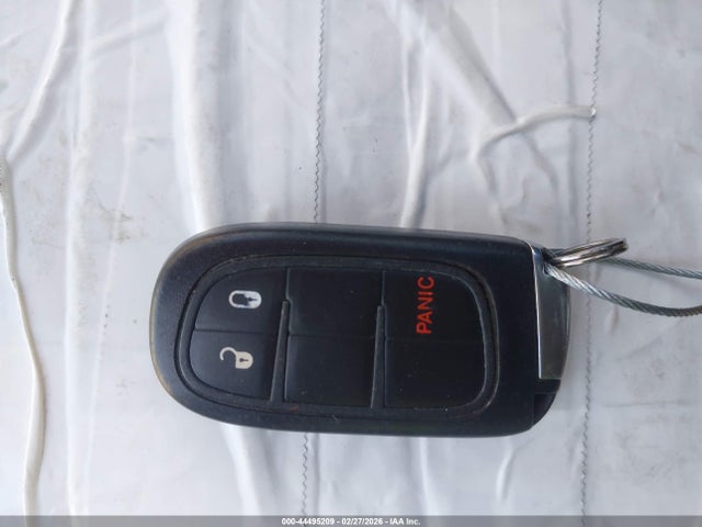 1C4PJLLXXKD129073 Jeep Cherokee Latitude Plus Fwd