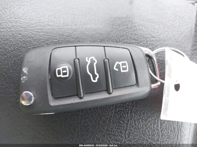 2018 AUDI A3 WAUB8GFF6J1014726 Photo 10