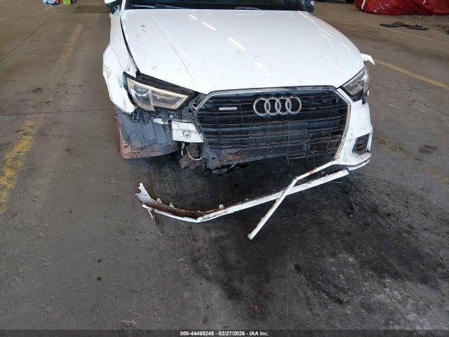 2018 AUDI A3 WAUB8GFF6J1014726 Photo 5