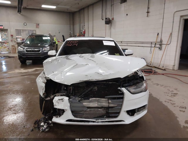 Продажа на аукционе авто 2013 Audi A4 2.0t Premium, vin: WAUFFAFLXDN011867, номер лота: 44495274