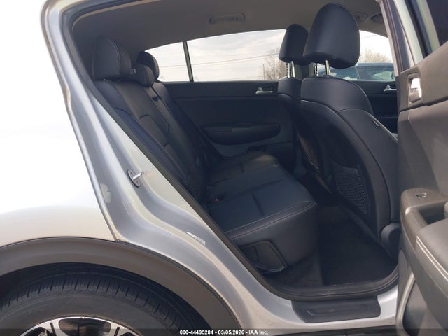 KNDPNCAC2H7280923 KIA Sportage Ex