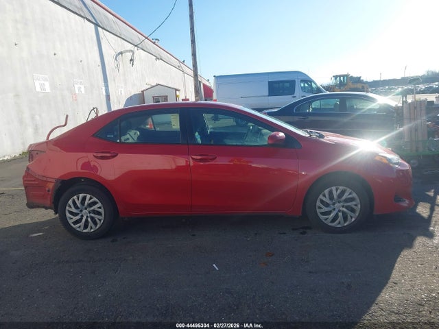 2T1BURHE9HC883390 Toyota COROLLA LE