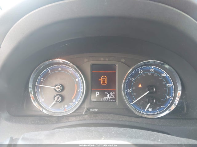 2T1BURHE9HC883390 Toyota COROLLA LE