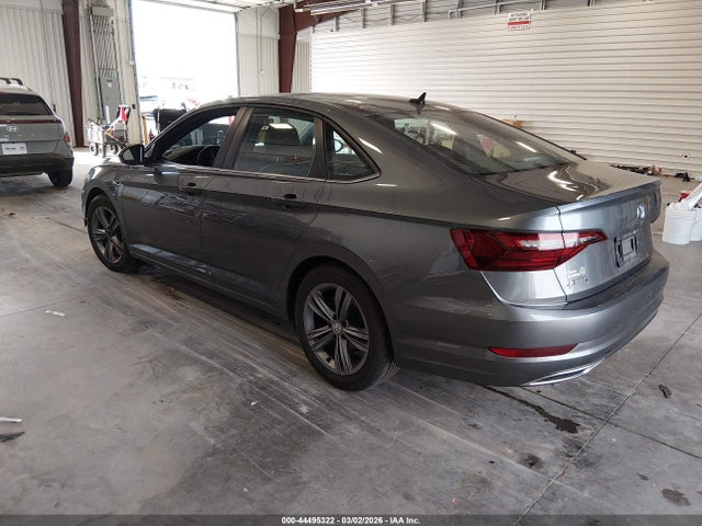 2021 VOLKSWAGEN JETTA 3VWC57BU2MM097421 Photo 2