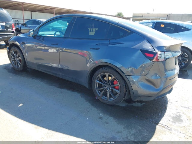 Продажа на аукционе авто 2022 Tesla Model Y Performance Dual Motor All-wheel Drive, vin: 7SAYGDEF8NF484353, номер лота: 44495414