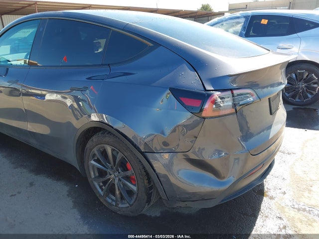 Продажа на аукционе авто 2022 Tesla Model Y Performance Dual Motor All-wheel Drive, vin: 7SAYGDEF8NF484353, номер лота: 44495414