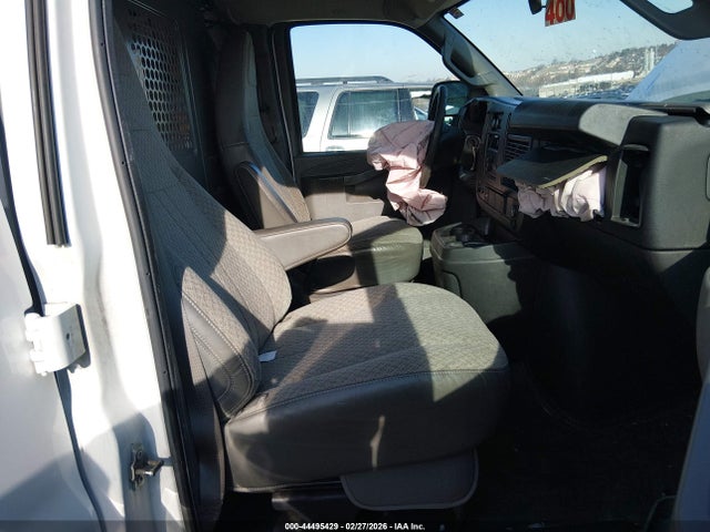 1GTW7AFF1H1906395 GMC Savana 2500 Work Van