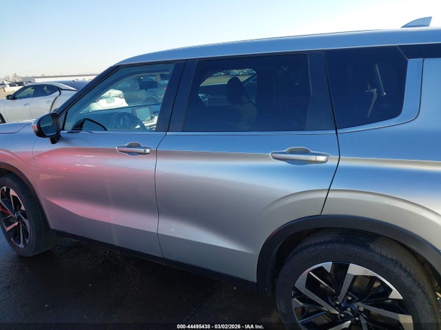 JA4J3TA85NZ046275 Mitsubishi Outlander Es 2.5 2wd