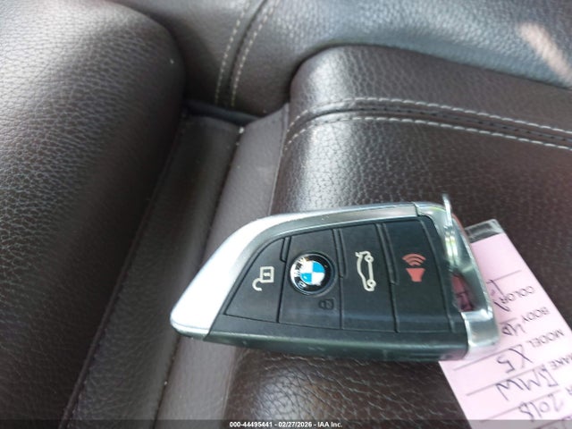 2018 BMW X5 5UXKR2C59J0Z14443 Photo 10