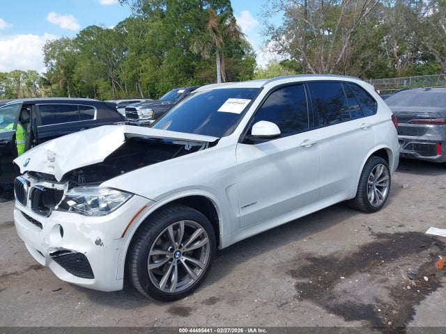 2018 BMW X5 5UXKR2C59J0Z14443 Photo 1