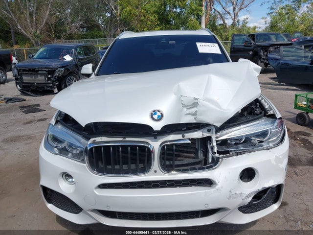 2018 BMW X5 5UXKR2C59J0Z14443 Photo 5