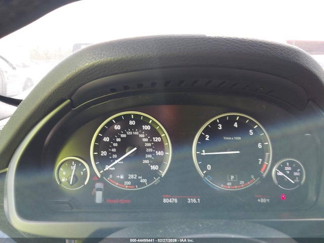 2018 BMW X5 5UXKR2C59J0Z14443 Photo 6