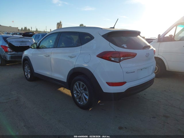 Hyundai TUCSON SE 2016 KM8J33A44GU040241 Image 3