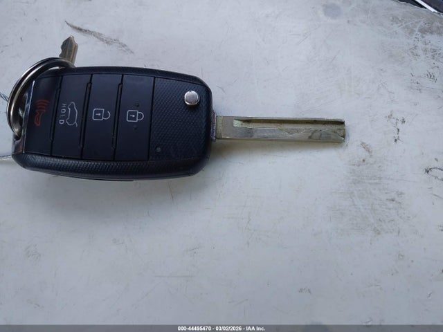 5XYPG4A33HG285034 KIA Sorento 2.4l Lx