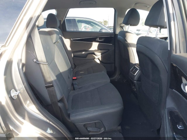 5XYPG4A30KG513160 KIA Sorento 2.4l Lx