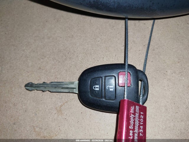 2018 TOYOTA RAV4 2T3RFREV0JW792923 Photo 10