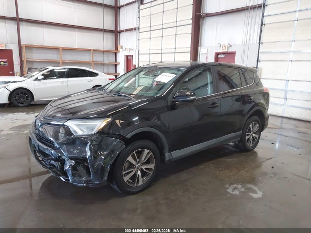 2018 TOYOTA RAV4 2T3RFREV0JW792923 Photo 1