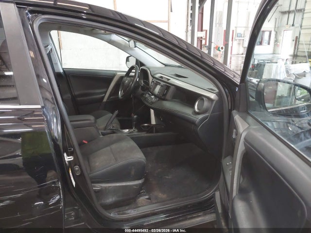 2018 TOYOTA RAV4 2T3RFREV0JW792923 Photo 4