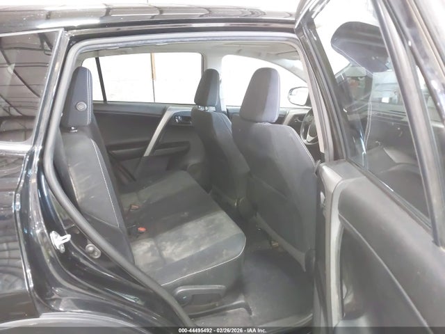 2018 TOYOTA RAV4 2T3RFREV0JW792923 Photo 7
