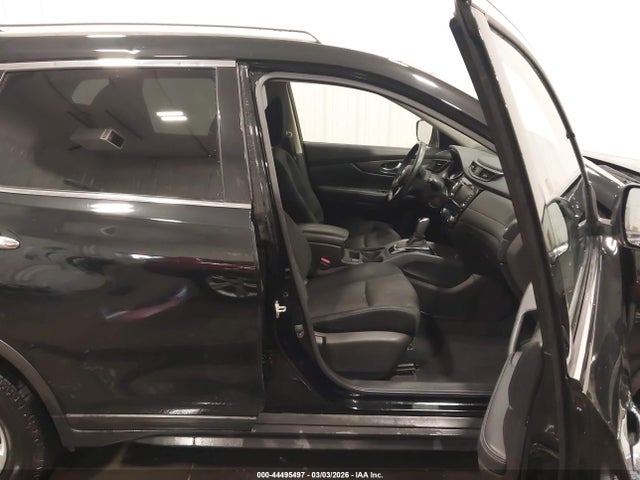 44495497 :رقم المزاد ، JN8AT2MV6KW389759 vin ، 2019 Nissan Rogue Sv مزاد بيع