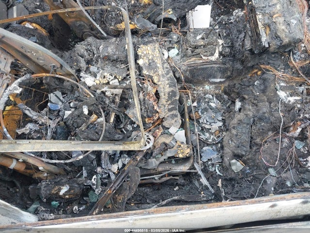 2010 MERCEDES-BENZ E 550 WDDKJ7CB7AF004868 Photo 4