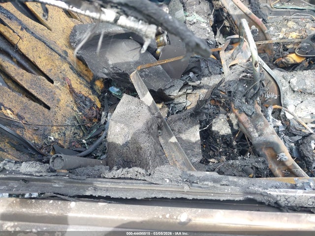 2010 MERCEDES-BENZ E 550 WDDKJ7CB7AF004868 Photo 7