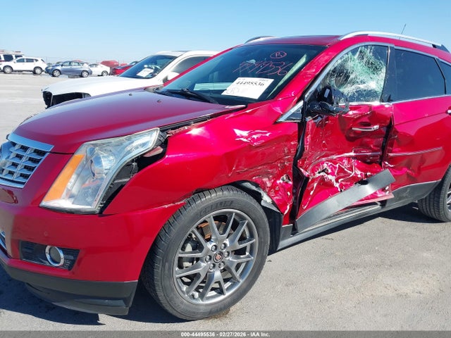 44495536 :رقم المزاد ، 3GYFNDE34FS583240 vin ، 2015 Cadillac Srx Premium Collection مزاد بيع
