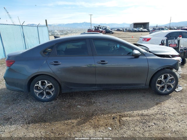 2021 Kia Forte Lxs მანქანა იყიდება აუქციონზე, vin: 3KPF24ADXME305192, აუქციონის ნომერი: 44495582
